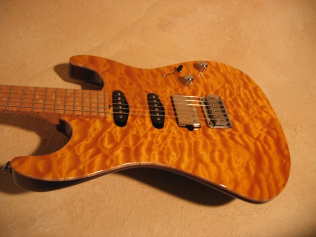 Suhr-STD-Yellow-Quilt.jpg%20(2).JPG (640x480 -- 0 bytes)