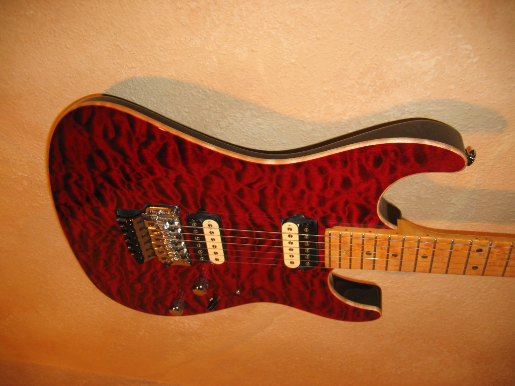 Suhr-Standard-Chili-Pepper-Quilt.JPG (640x480 -- 0 bytes)