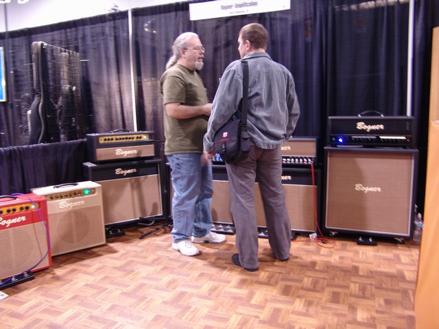 NAMM-%20052.jpg (640x480 -- 0 bytes)