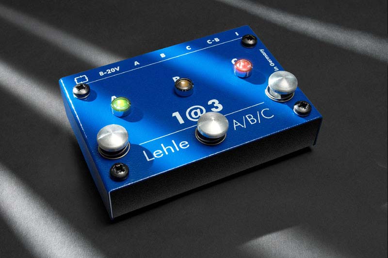 Lehle-1@3-switcher-pedal.jpg (500x331 -- 43881 bytes)